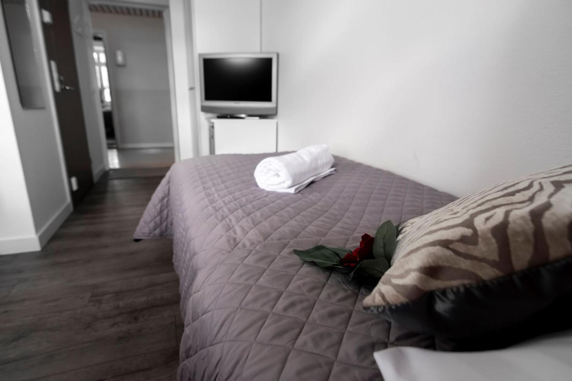 Ik Hotel & Camping Keuruu Zimmer foto