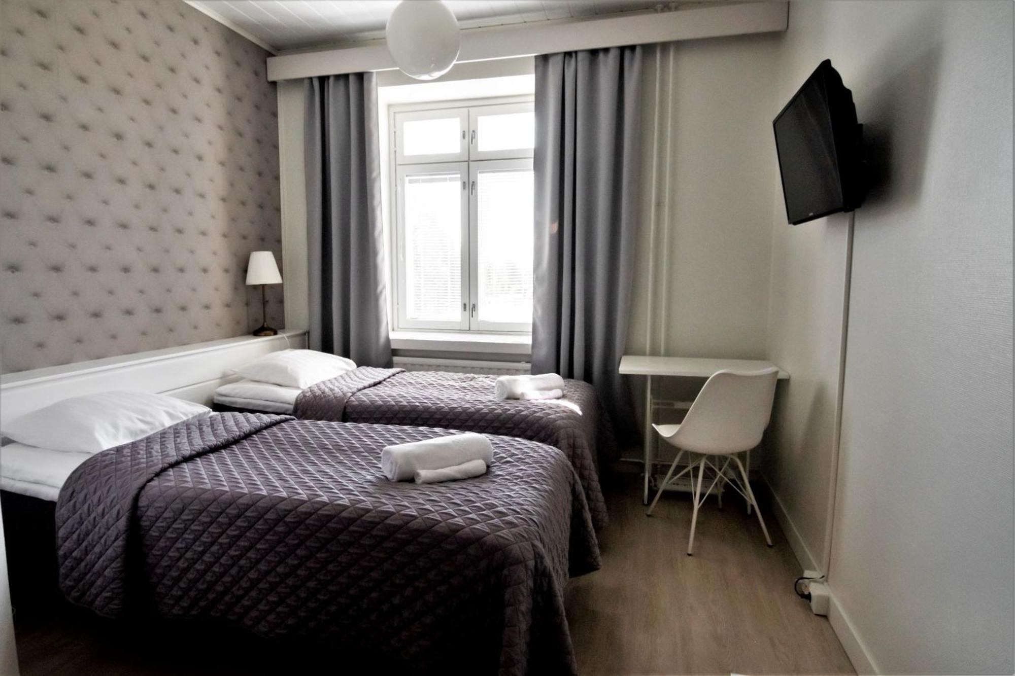 Ik Hotel & Camping Keuruu Zimmer foto