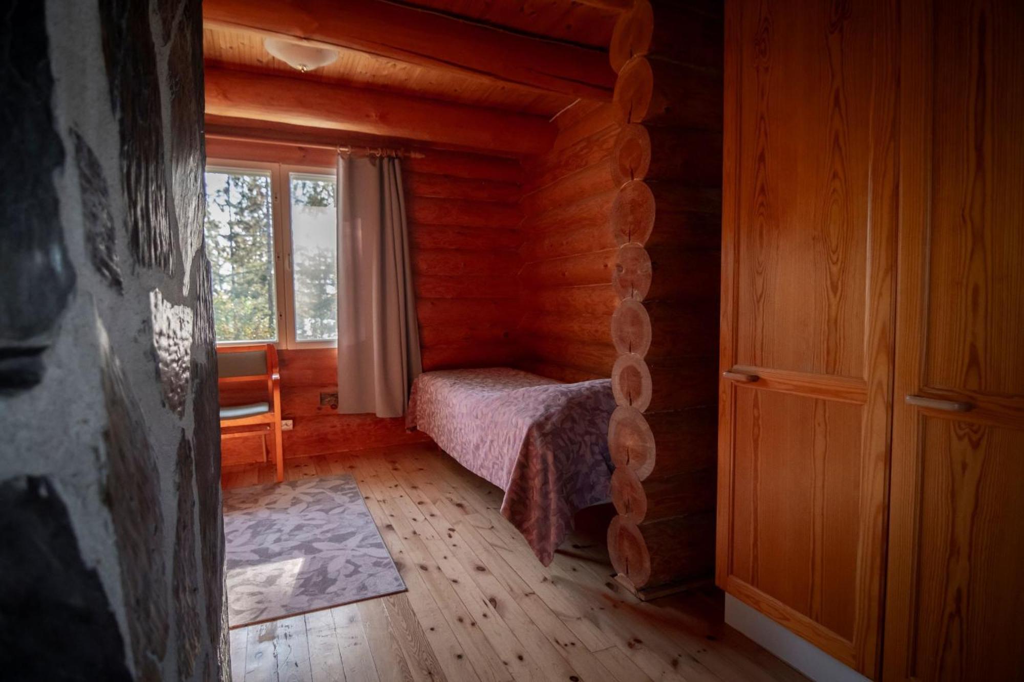 Ik Hotel & Camping Keuruu Zimmer foto